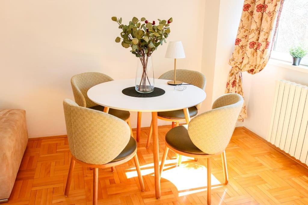 Nn Apartment Skopje Ngoại thất bức ảnh
