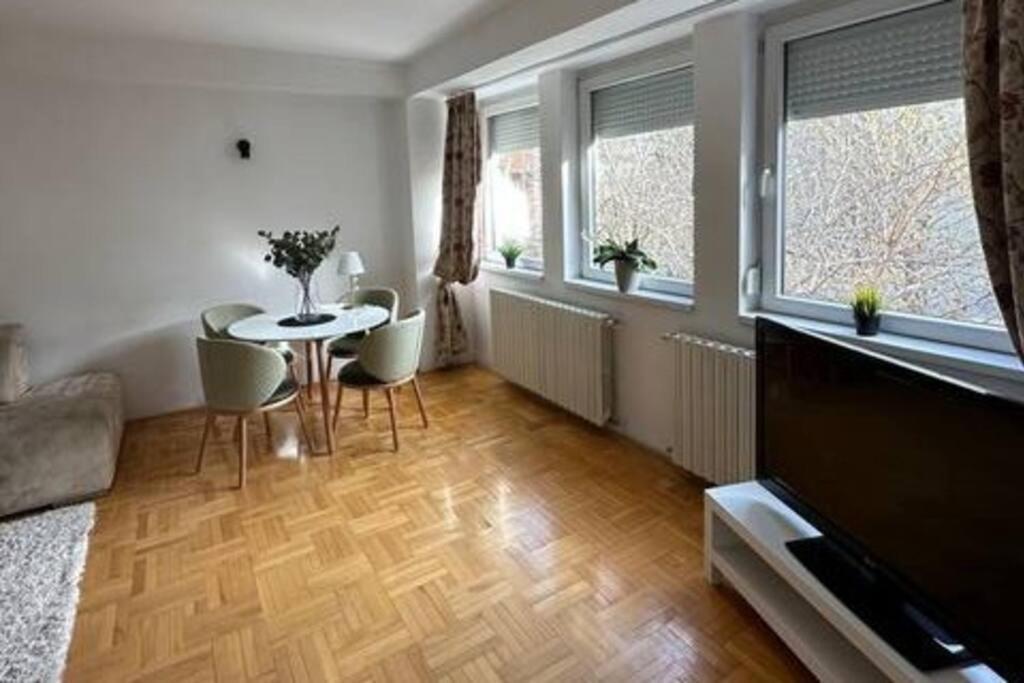 Nn Apartment Skopje Ngoại thất bức ảnh